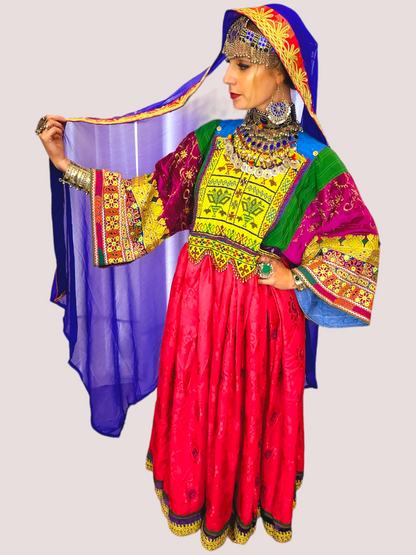 Vintage Mora Dozi Kuchi Dress