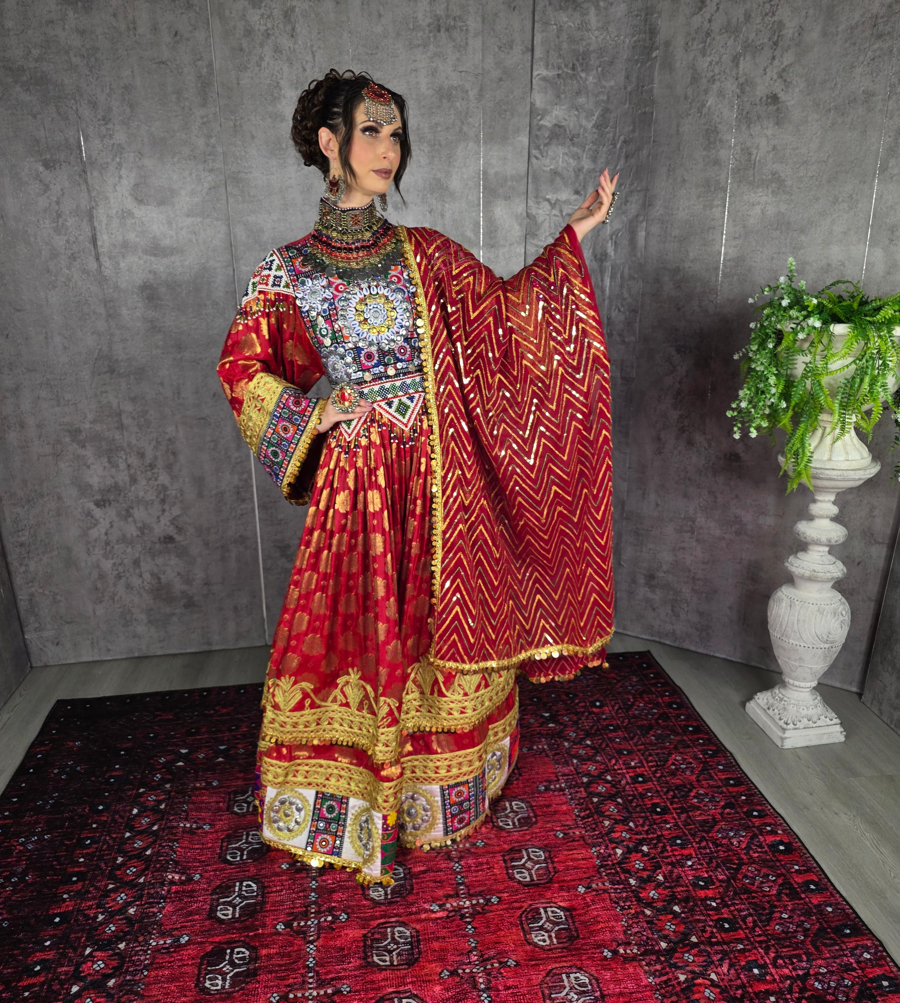 Sorkh Plate Dress