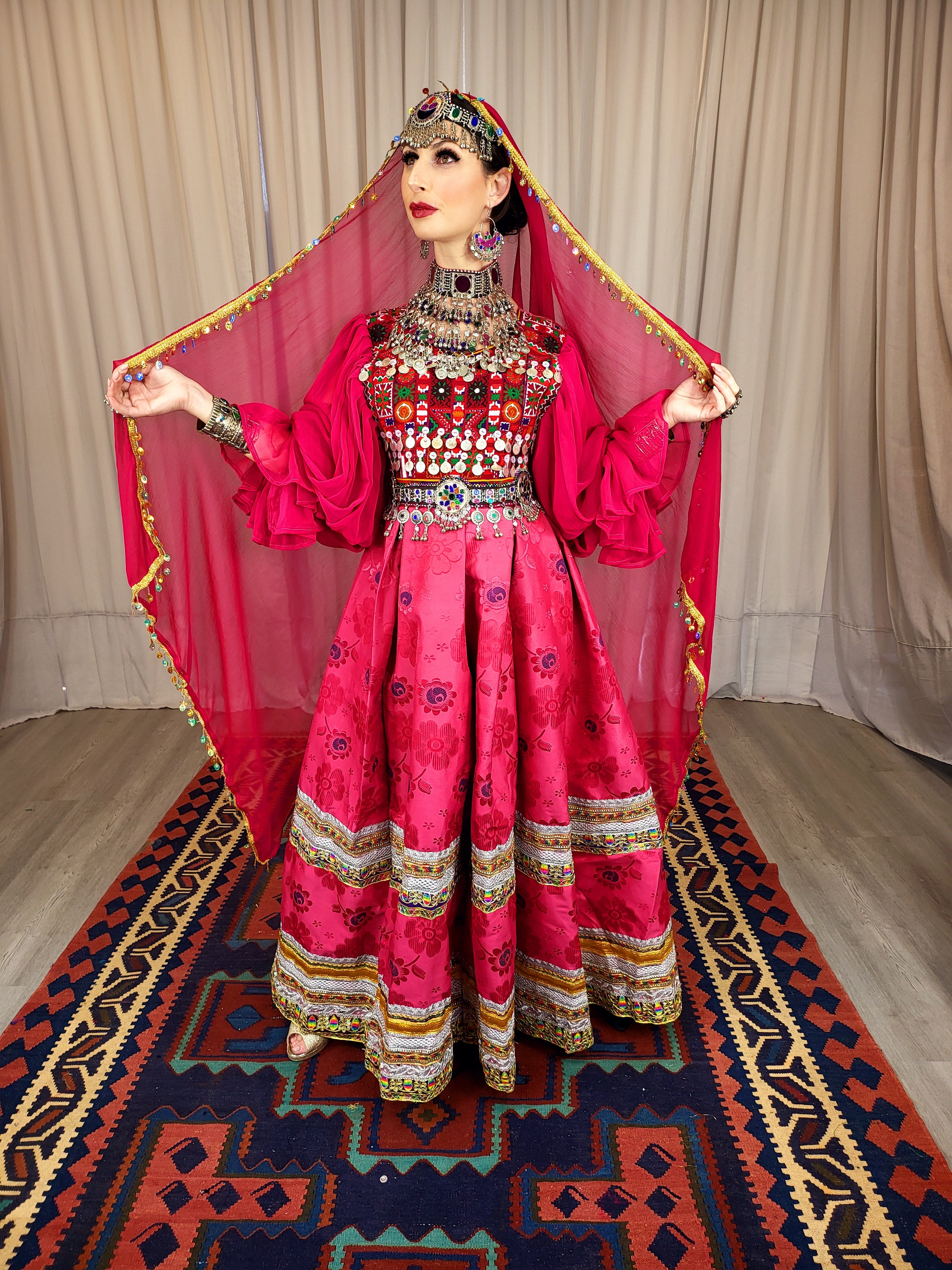 Gulabi Gule Bakhmal Dress