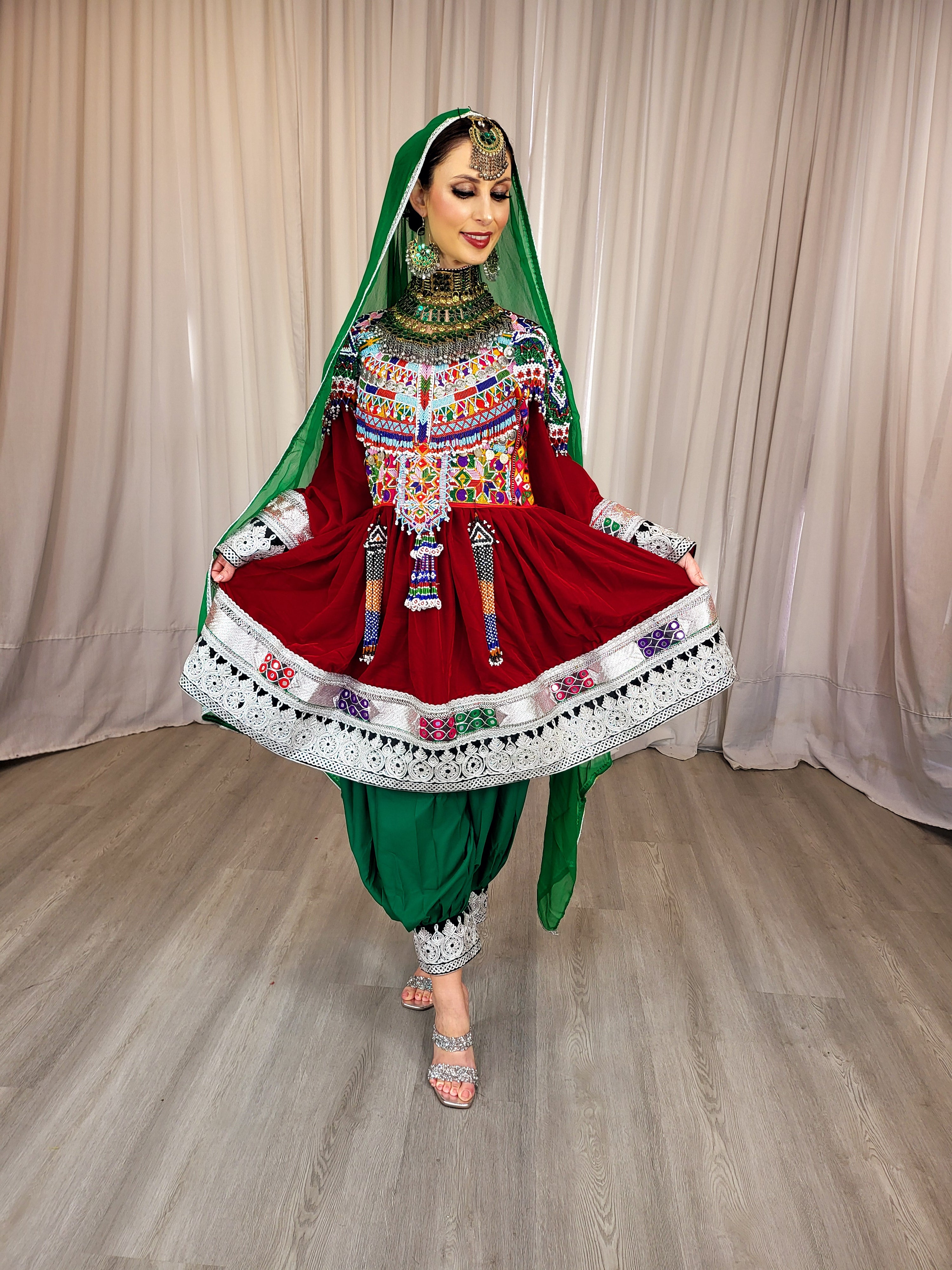 Bakhmal Sorkh Dress