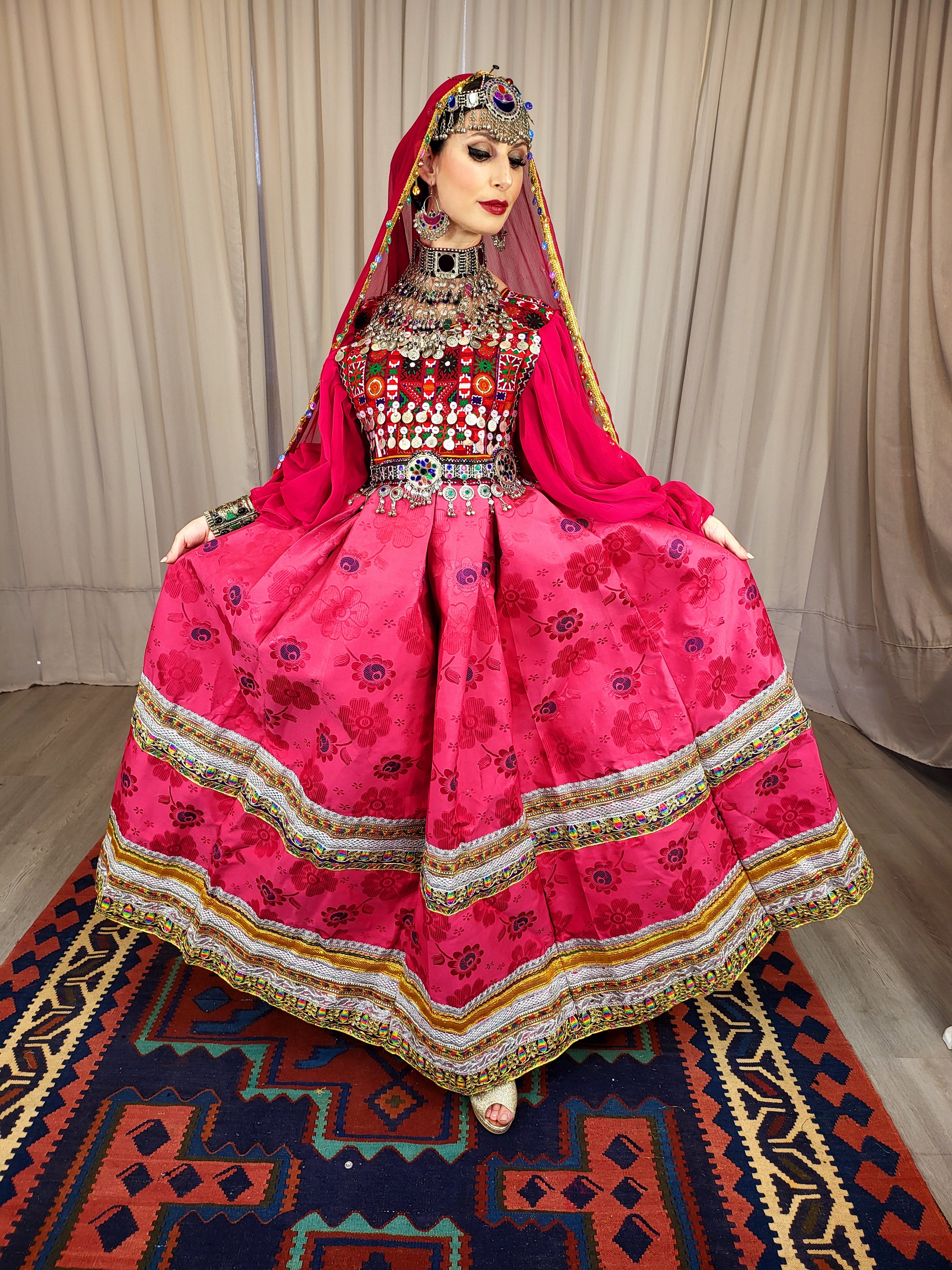 Gulabi Gule Bakhmal Dress