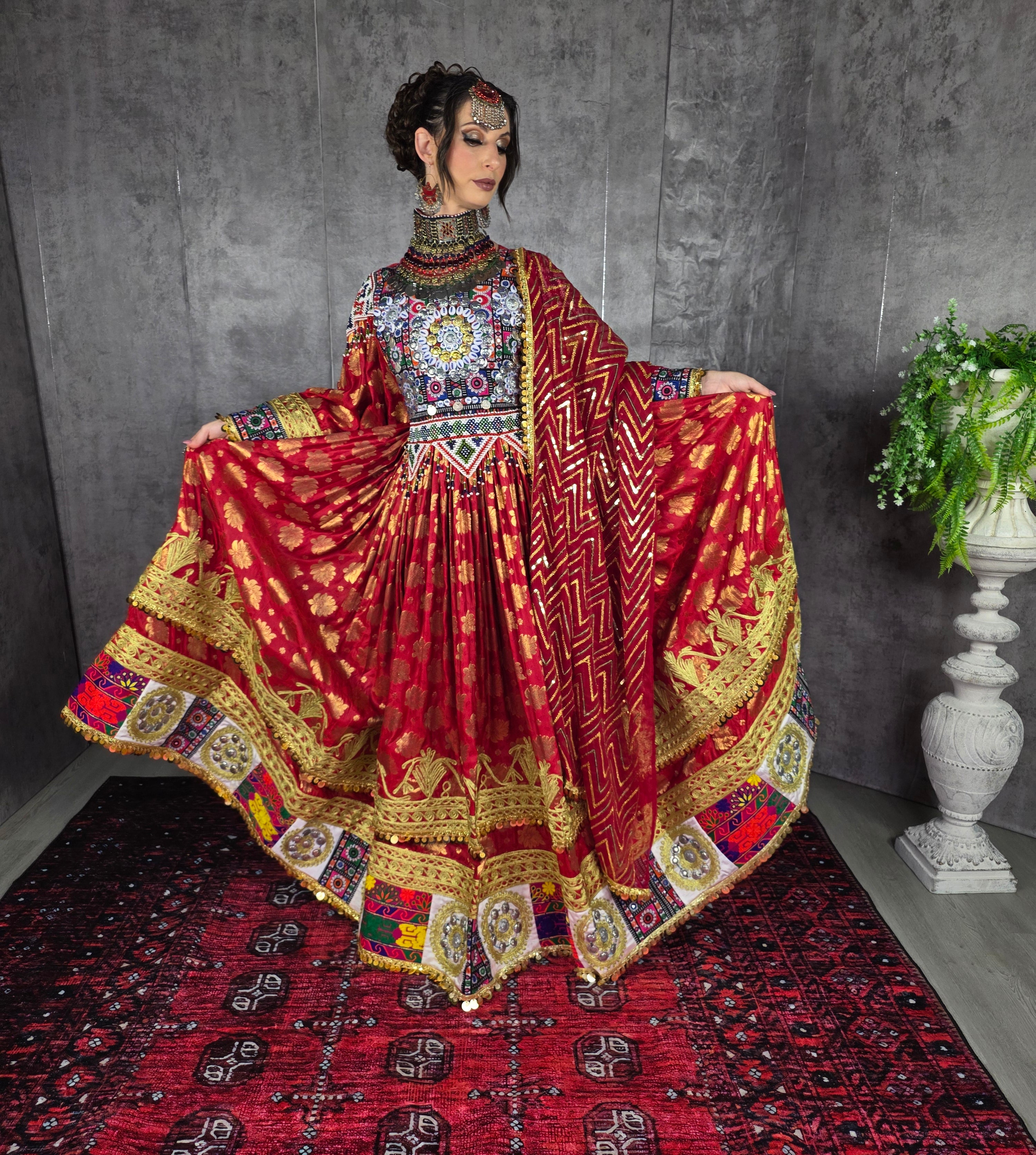 Sorkh Plate Dress